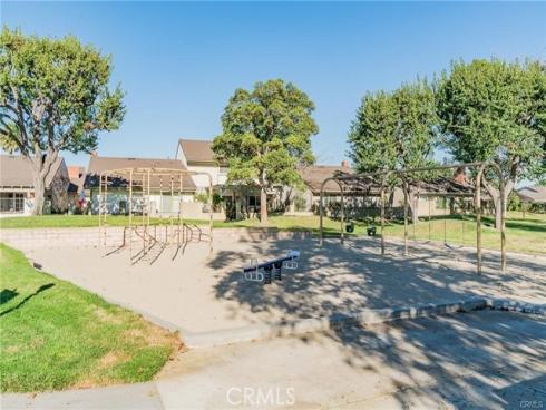 5112 Kingscross , Westminster, CA