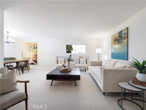 13761 University , Westminster, CA