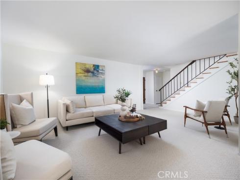13761 University , Westminster, CA
