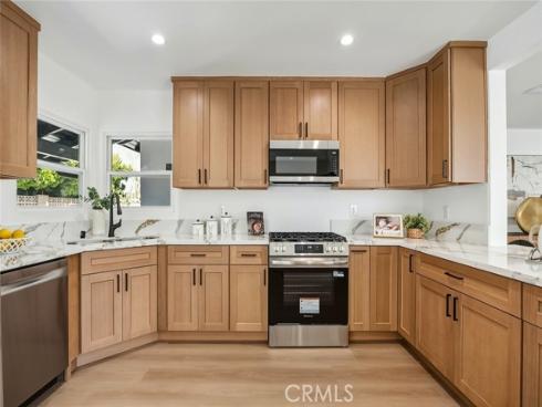 6692  Sutton  , Westminster, CA