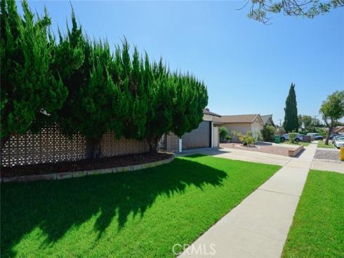6692  Sutton  , Westminster, CA