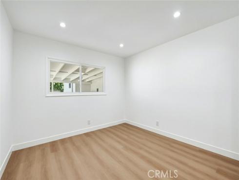 6692  Sutton  , Westminster, CA