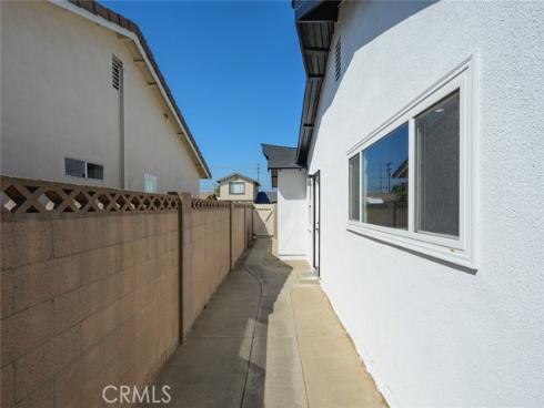 6692  Sutton  , Westminster, CA