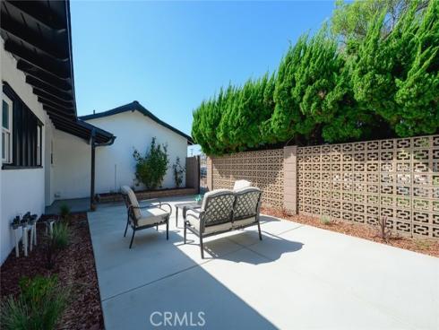 6692  Sutton  , Westminster, CA