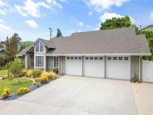 16711  Oakhurst   Circle, Yorba Linda, CA