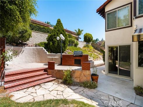 5575  Via Cantada  , Yorba Linda, CA