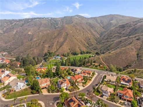 24240  Avenida De Marcia  , Yorba Linda, CA