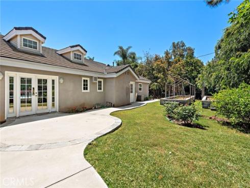 5571 Mountain View Avenue, Yorba Linda, CA