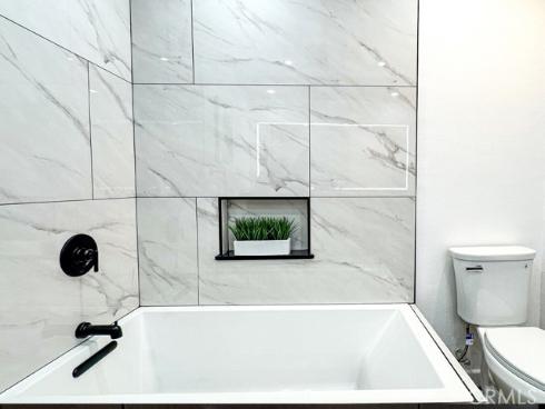 17001  La Kenice   Way, Yorba Linda, CA