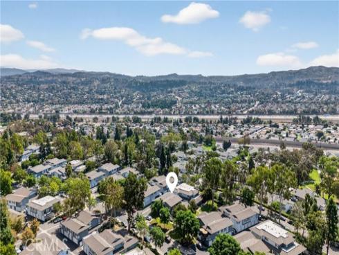 6437  Horse Shoe Ln.  2 , Yorba Linda, CA
