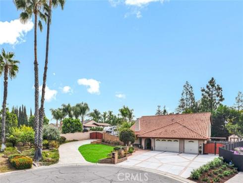 19072 Lamplight Lane