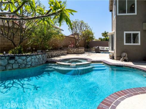 5710  Via Del Potrero  , Yorba Linda, CA