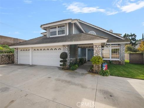 16640 Cresta Bella Circle , Yorba Linda, CA