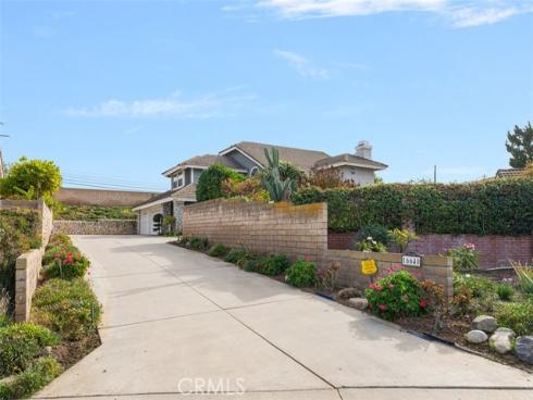 16640 Cresta Bella Circle , Yorba Linda, CA