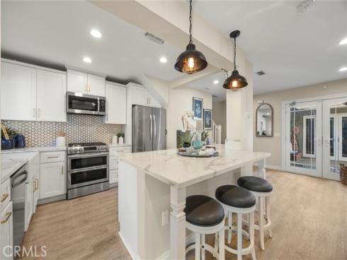 6832 Tahitian Circle