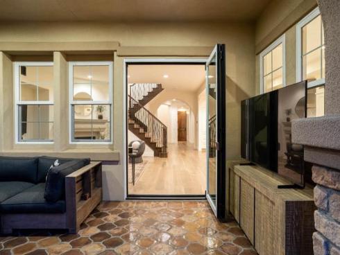 18085  Via Roma  , Yorba Linda, CA