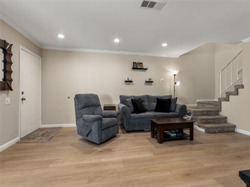 6537  Woodburn  , Yorba Linda, CA