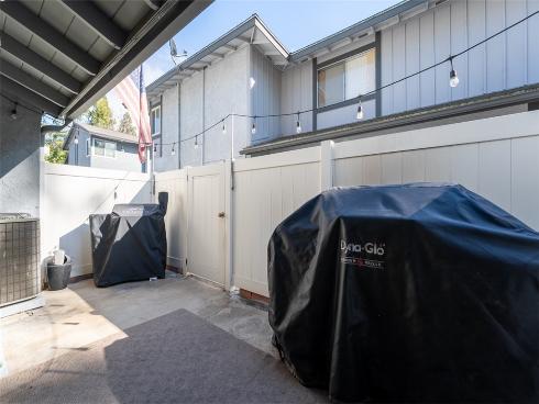 6537  Woodburn  , Yorba Linda, CA