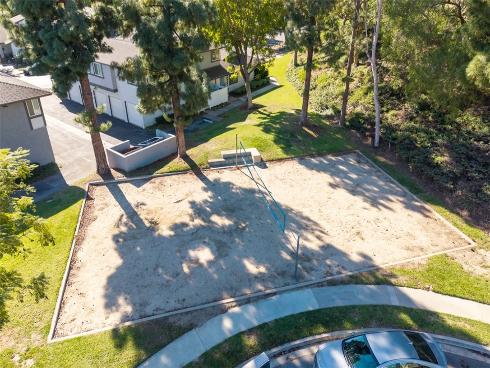 6537  Woodburn  , Yorba Linda, CA