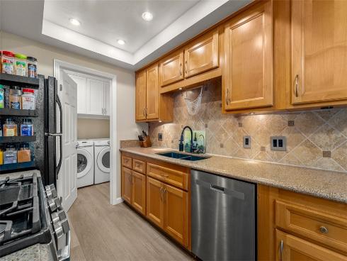 6537  Woodburn  , Yorba Linda, CA