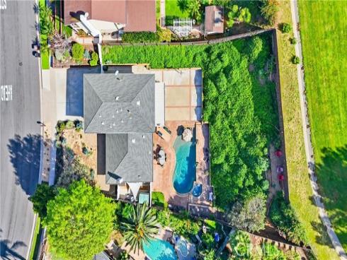 19582  Crestknoll  , Yorba Linda, CA