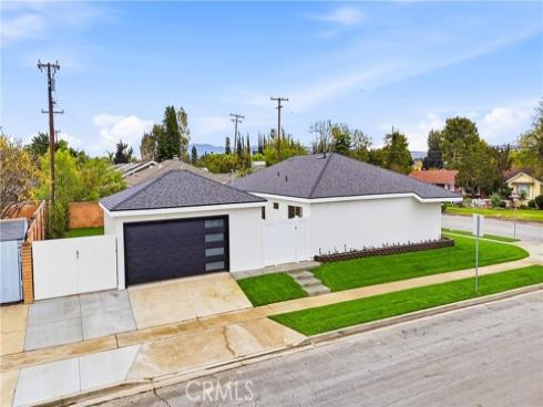 17271  Orange  , Yorba Linda, CA