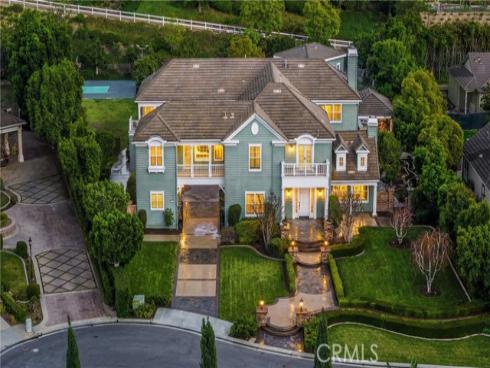 4324 Hollow Tree Court