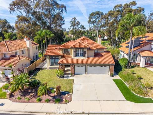 5585 Running Spring , Yorba Linda, CA