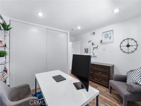 17855  Linda  , Yorba Linda, CA