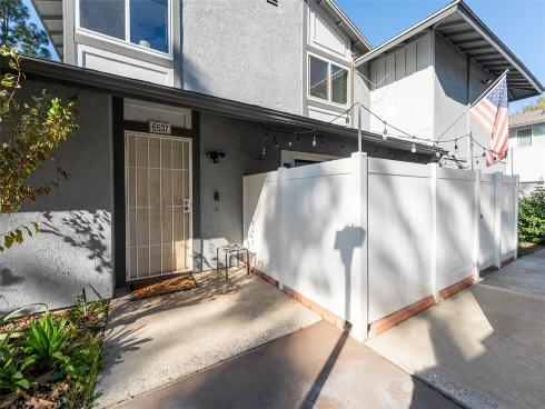 6537  Woodburn  , Yorba Linda, CA