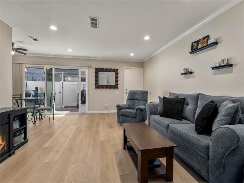 6537  Woodburn  , Yorba Linda, CA