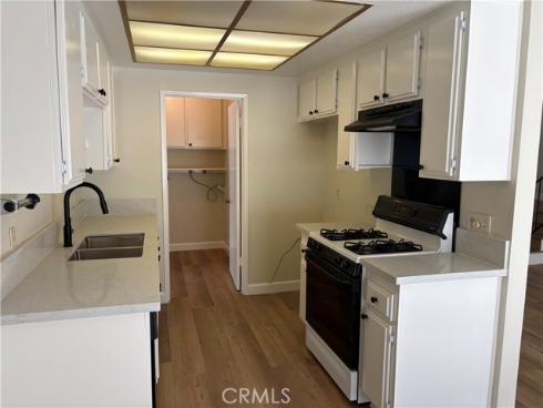 20470  Elm Hill   Lane, Yorba Linda, CA