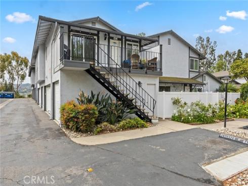 6431  New Gate  , Yorba Linda, CA