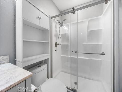 6431  New Gate  , Yorba Linda, CA