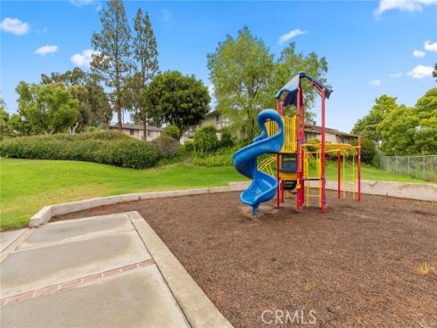 6431  New Gate  , Yorba Linda, CA
