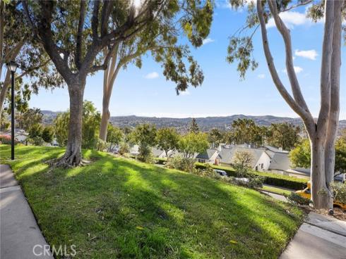 6431  New Gate  , Yorba Linda, CA