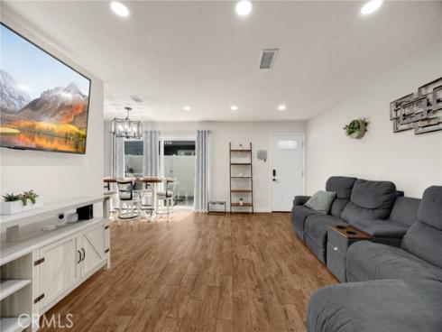 6537 Shady Gate 18 , Yorba Linda, CA
