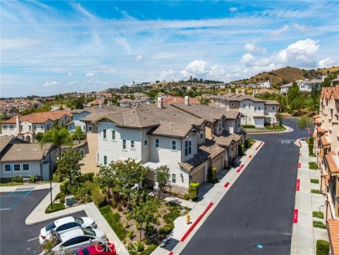 3877 Par , Yorba Linda, CA