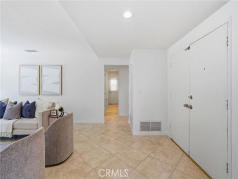 4561 School , Yorba Linda, CA