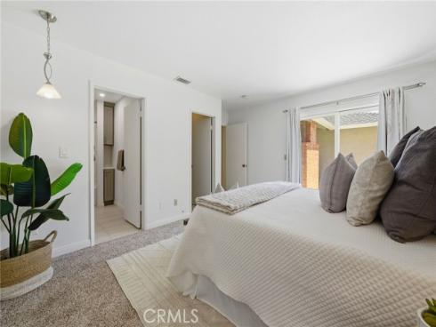 4561 School , Yorba Linda, CA