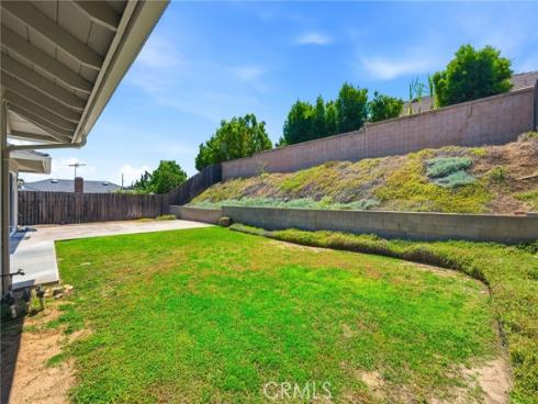 4561 School , Yorba Linda, CA