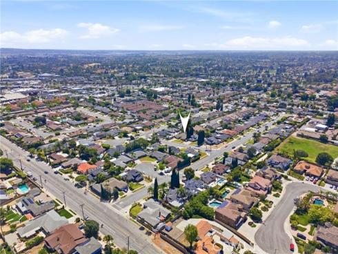 4561  School  , Yorba Linda, CA