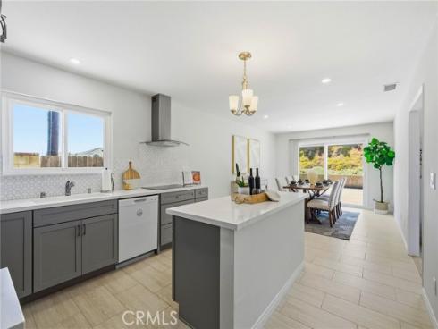 4561 School , Yorba Linda, CA