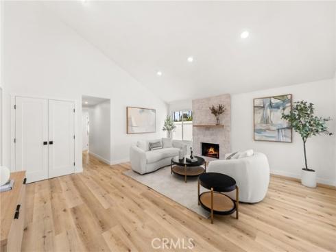 17242 Chicago , Yorba Linda, CA