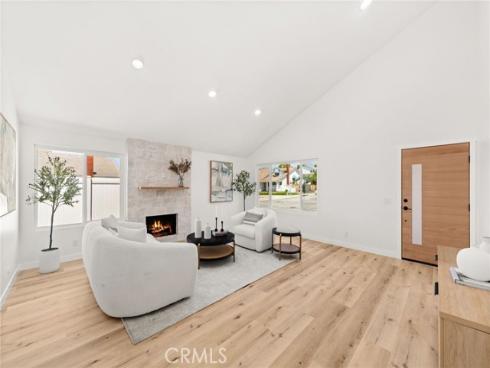 17242 Chicago , Yorba Linda, CA