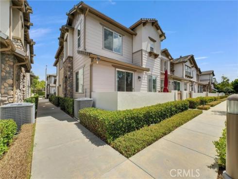 18032 Magee Ln