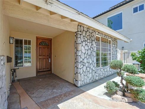 19931  Crestknoll  , Yorba Linda, CA