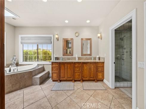 18880 Via Sereno , Yorba Linda, CA